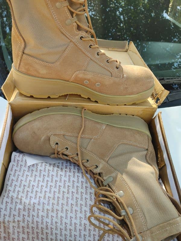 Service Boots New 12 size 1