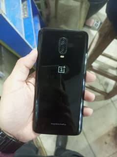 One plus 6T Good condition Dual sim Pta approved 8GB 128GB Seald set