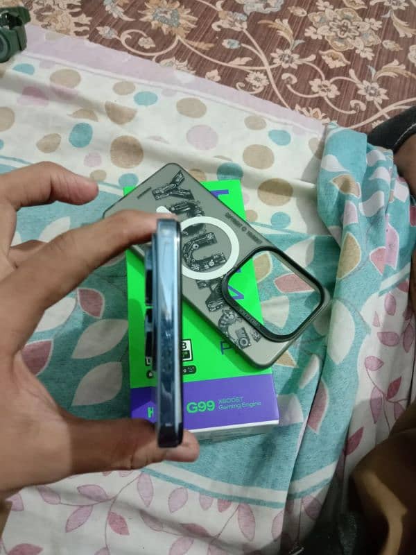 infinix hot 40 pro (blue shine new color) 8 month warranty 8+8  256 6