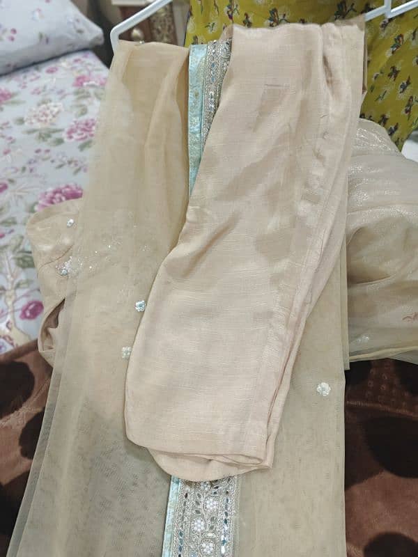 Maksi rauf silk only 1 time used sale it 8