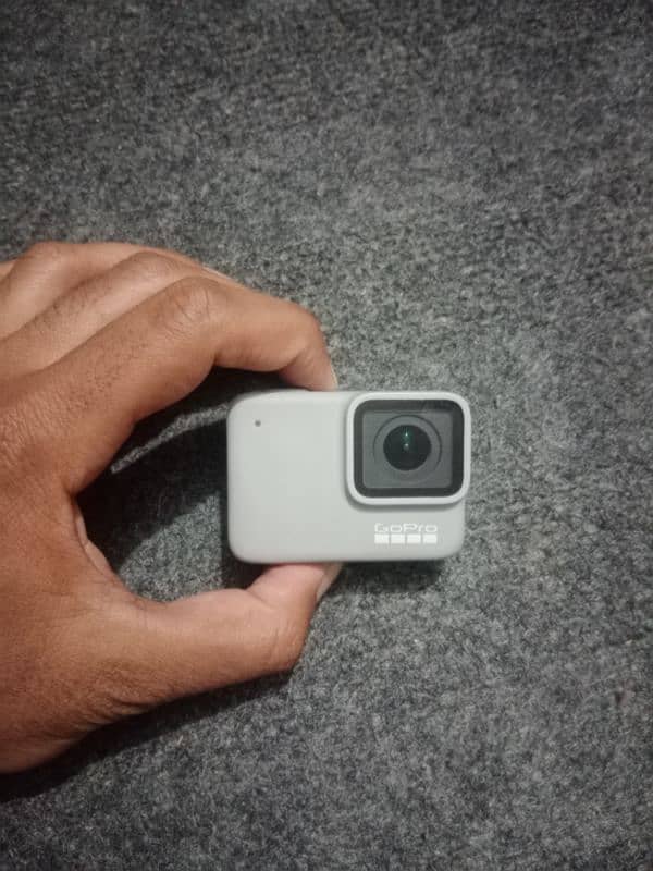 Go Pro 7 white 1