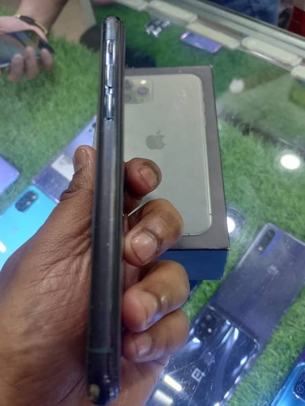 Iphone 11 pro 256 Gb APPROVED 4