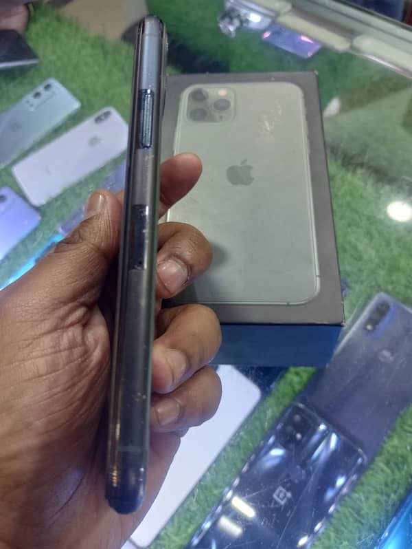 Iphone 11 pro 256 Gb APPROVED 5