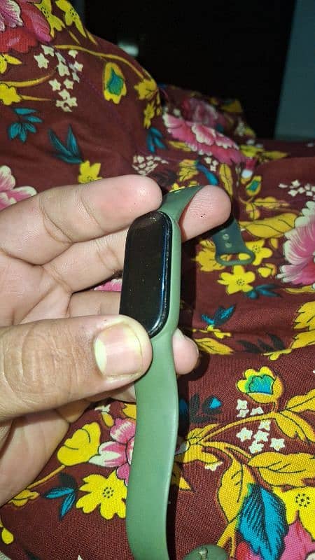 MI BAND 6 10 /9 CONDITION 03160600172 12