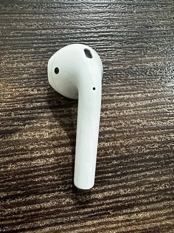 Air Pods 2 8