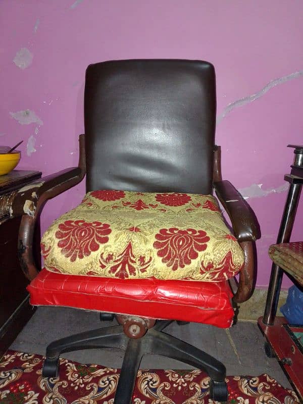 computer chair 1