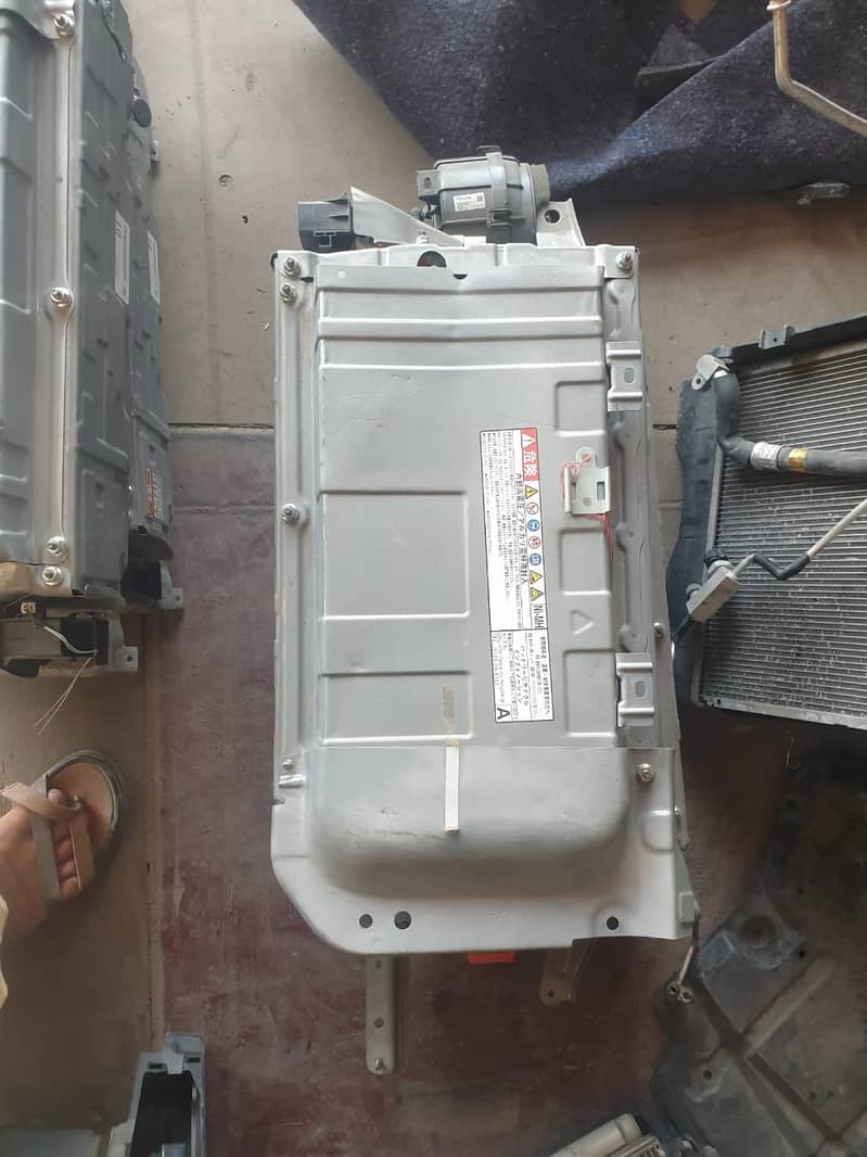 Toyota Aqua Prius Hybrid Battery Abs Unit - Repair and replacement 13