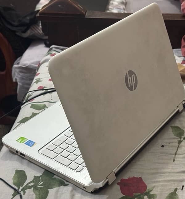 HP pavilion 0