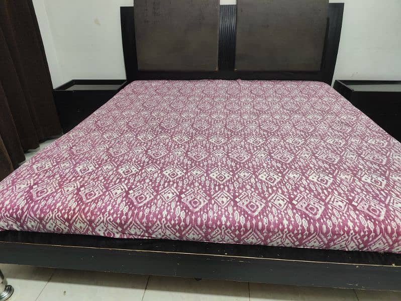 king size bed set with two side tables 2