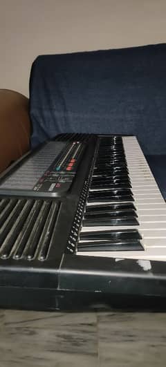 piano keyboard