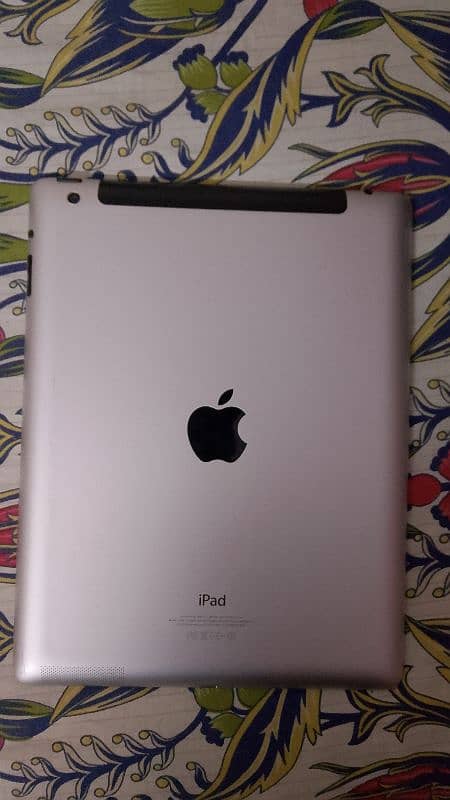 Apple iPad- 4th generation - 2