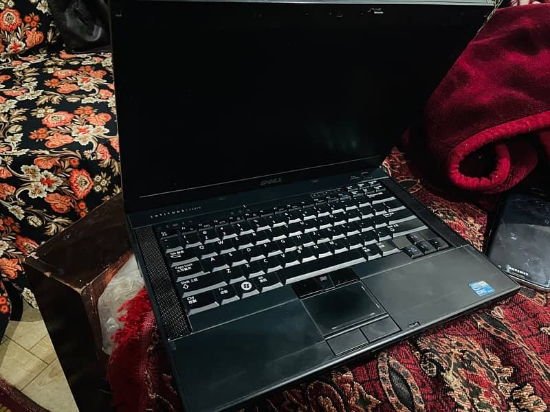 Dell Latitude E6410 8