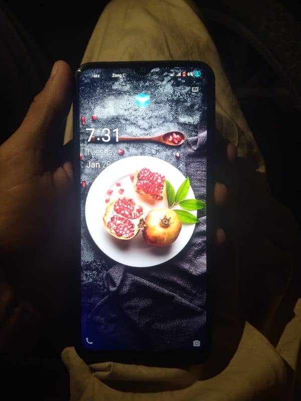 vivo y33s condition ues . no box . kit. mobile connect number. 3101141847 1