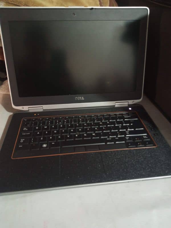 Dell Core i 7 8GB /128SSD With Original Charger 0