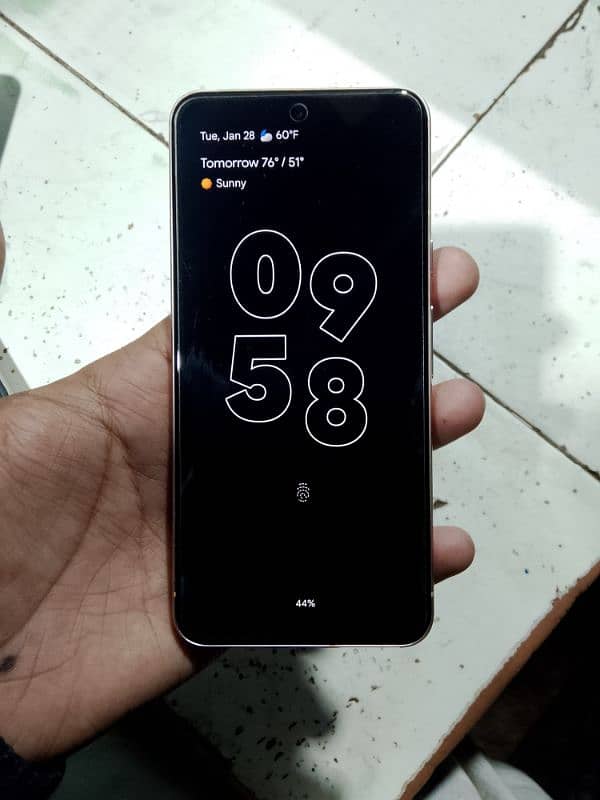 Google Pixel 8 5