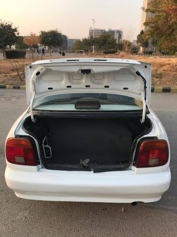 Suzuki Baleno 2002 15