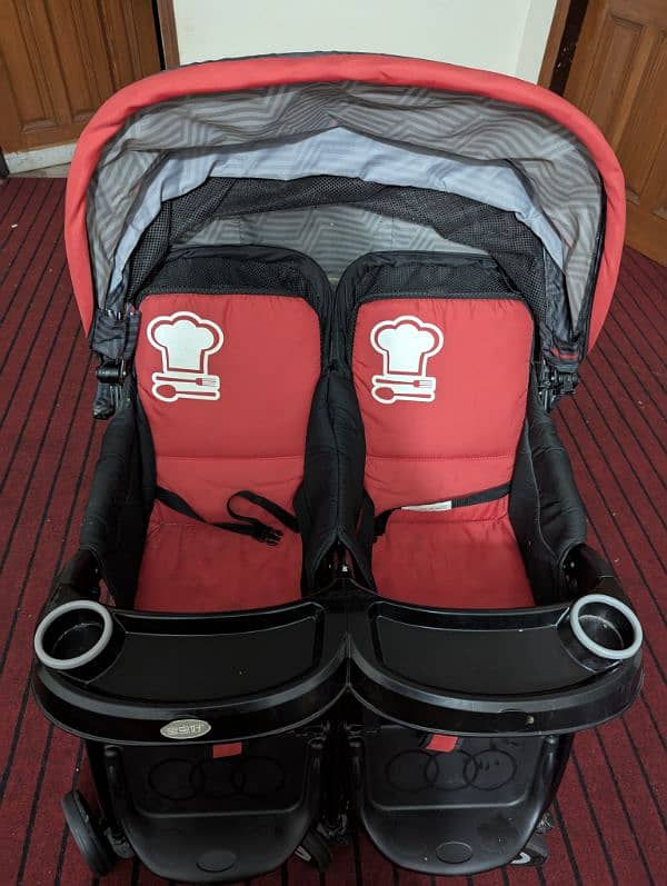 Pram for Twins 0