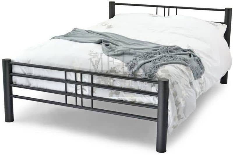 I am selling new beds in iron materials 10 years warranty 8