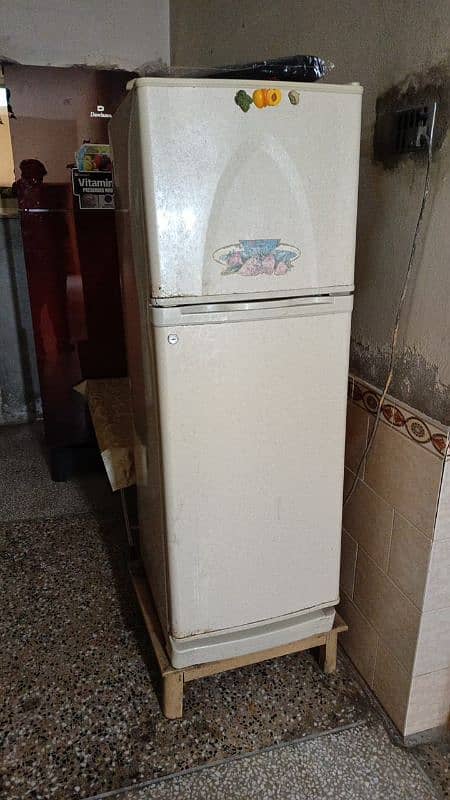 Dawlance Fridge in 100% Working Condition 0