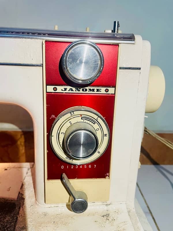 Sewing Machine FOR SALE! 1