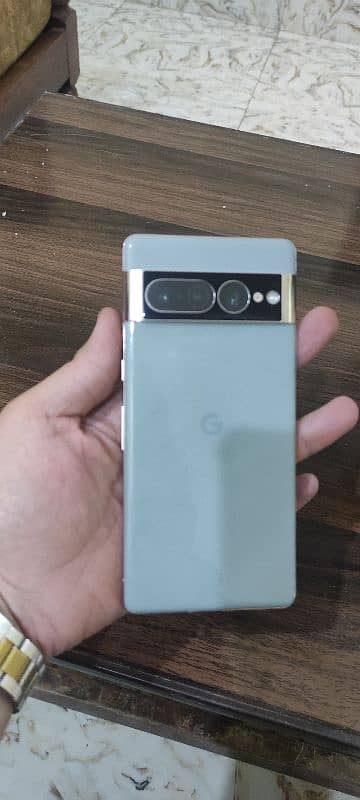 Google pixel 7 pro  12Gb. Ram 256Rom 5