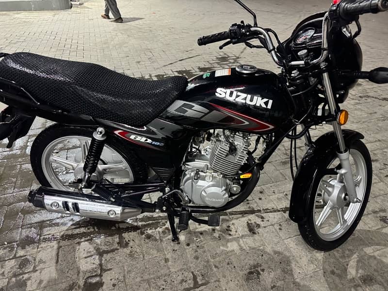 Suzuki GD110 S Color Black Very Good Condition 3