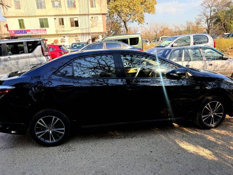 Toyota Corolla Altis 2021 3