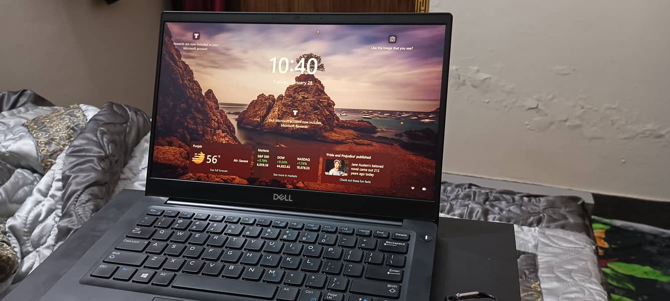 Dell Latitude 7390 | i5 8th Gen | 16GB RAM | 256GB SSD 4