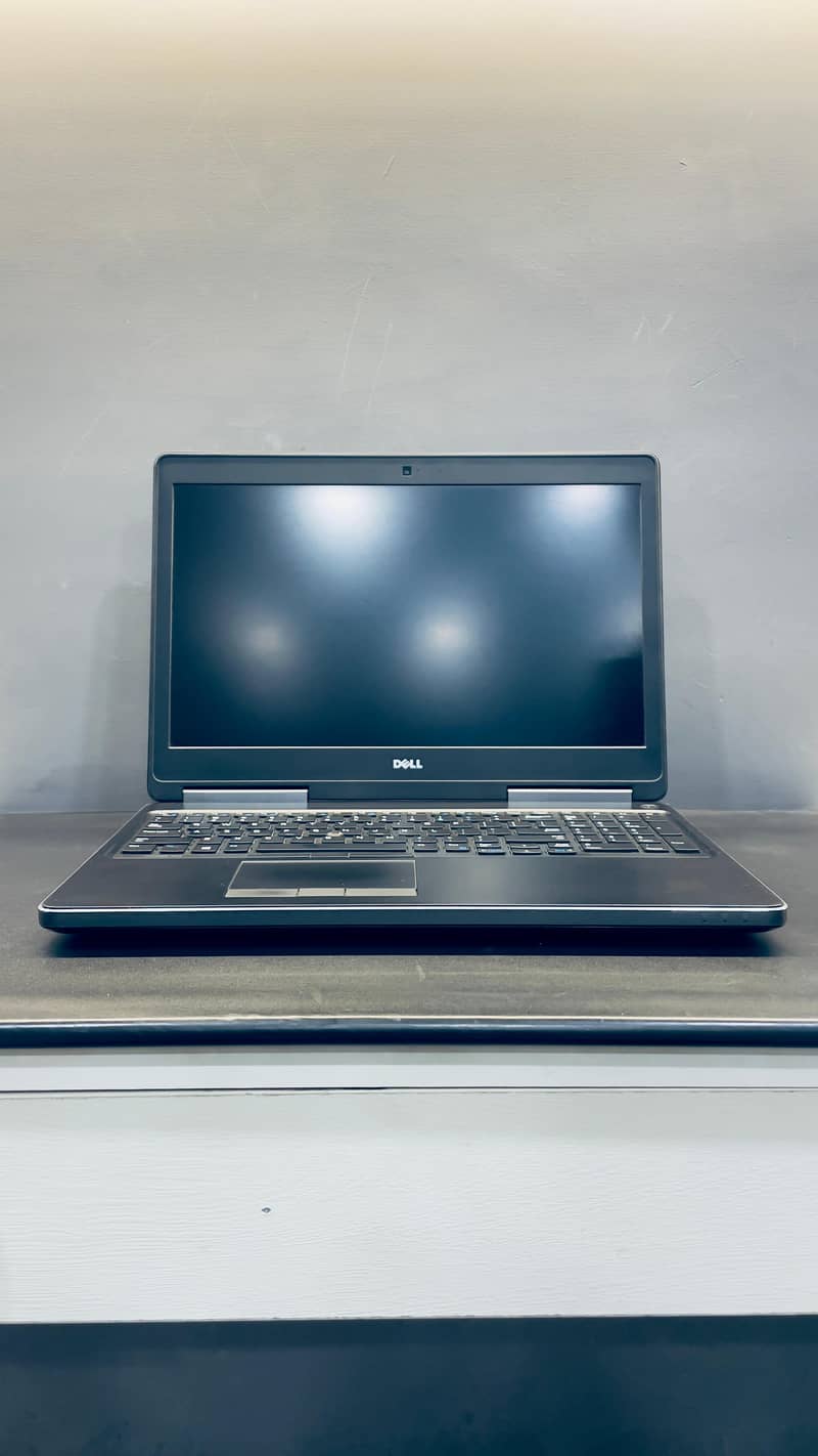 Laptop Core i7 6th gen (7510) Laptop with 4K Display 0