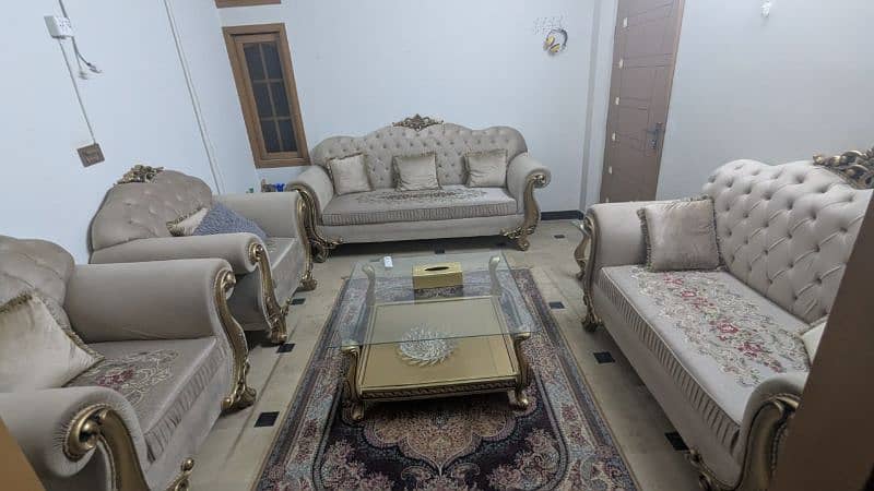 7 seated sofa set with middle table and 2 side tables 0