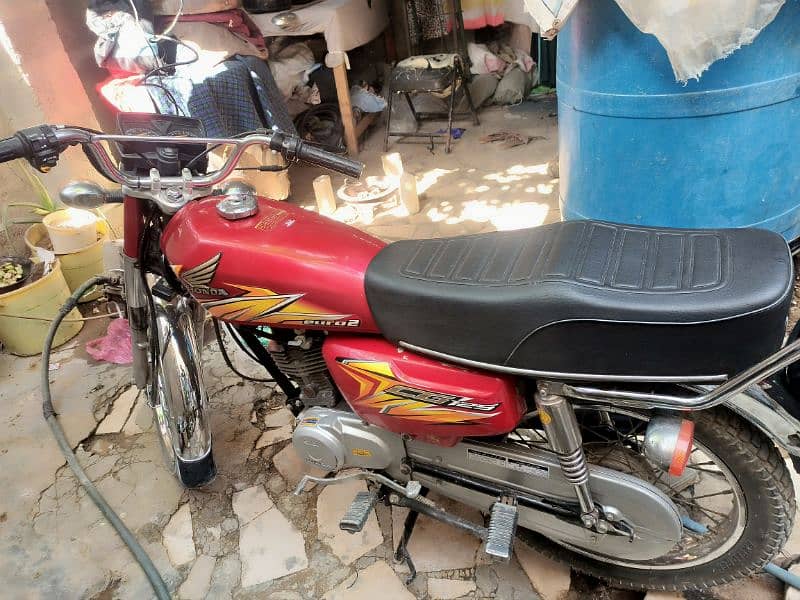 Honda 125 2021 Karachi number ha first owner 0