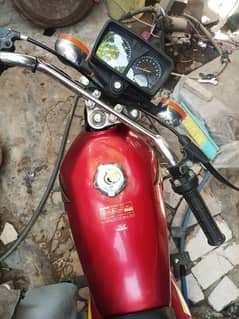 Honda 125 2021 Karachi number ha first owner