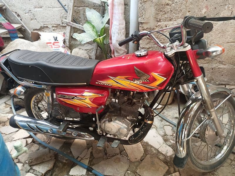 Honda 125 2021 Karachi number ha first owner 2