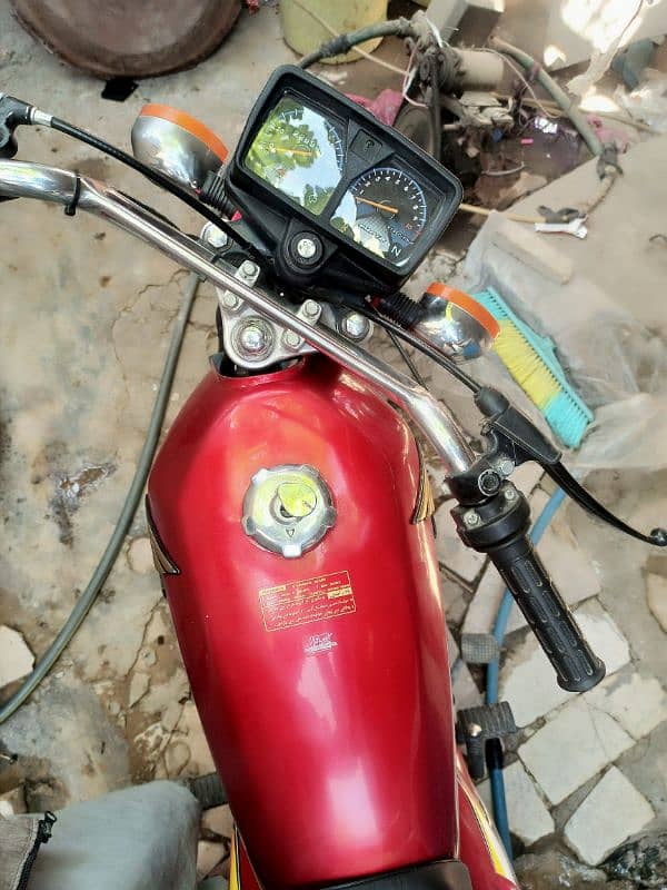 Honda 125 2021 Karachi number ha first owner 7