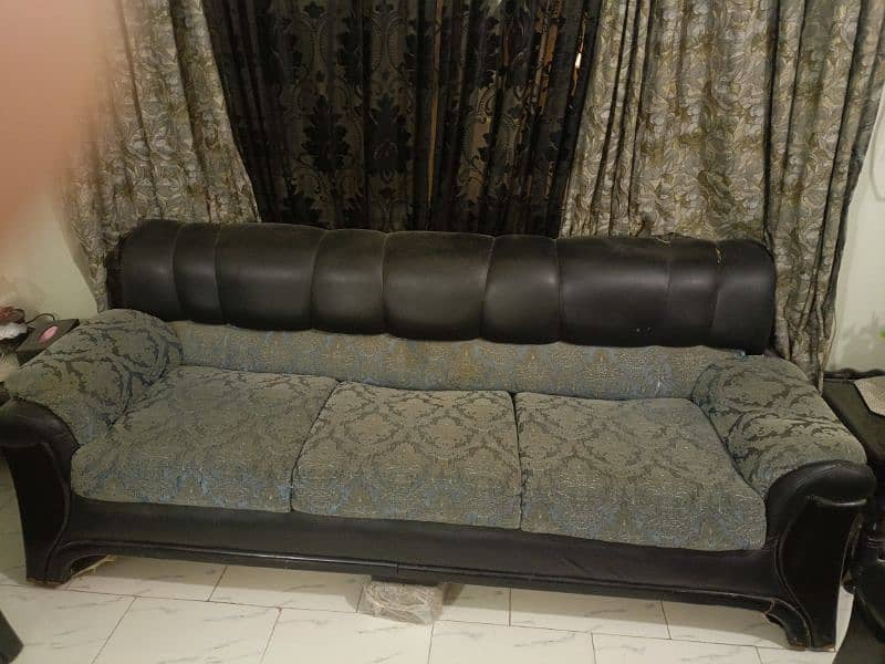 #sofas set 1set 7seater and 2set 5seater 5