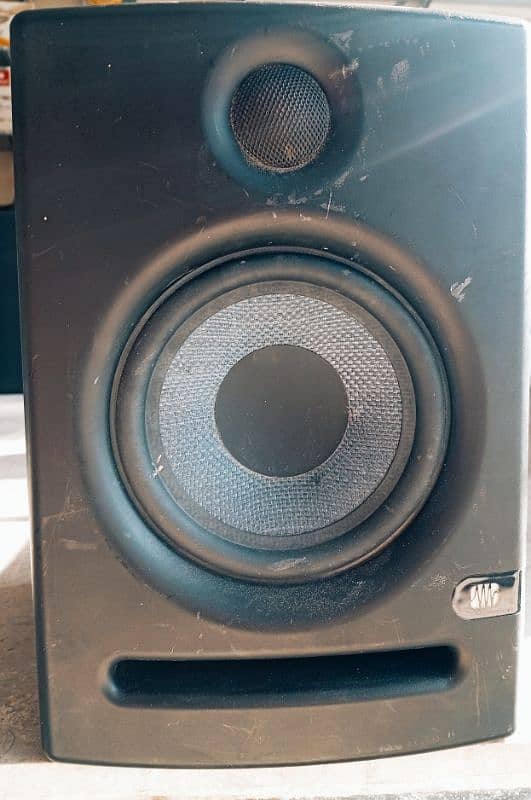 presonus E5 studio monitor. price 42000 0