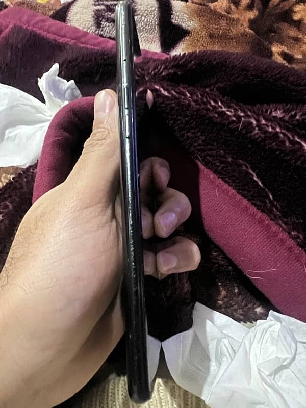 Oppo F19 Pro with Box and Charger 2