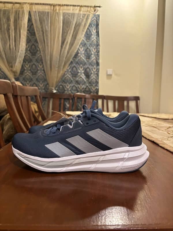 Adidas QUESTAR 3 0