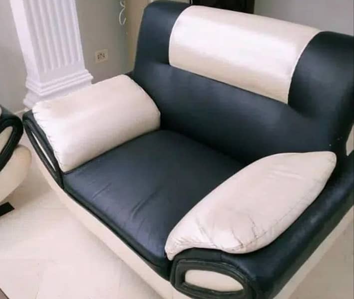 sofa  set 5 seater moltyfoam seats for sell 2