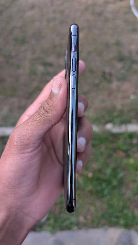 iPhone 11 Pro Max 64GB JV 7