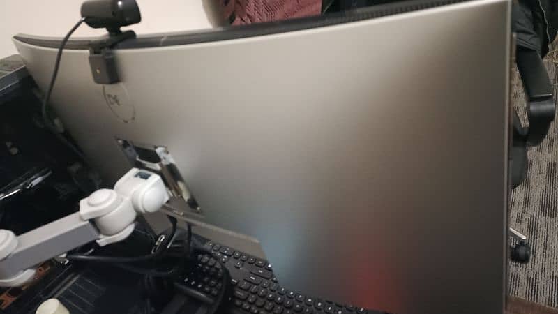 Dell 34 inch ultrasharp 34 inch curved Monitor 1