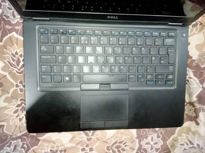 Laptop Dell Latitiude 5480 10/9 condition with charger 2