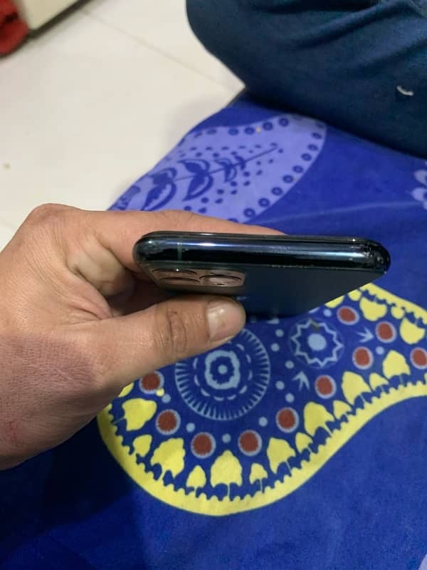 iphone 11 pro 256 factory’s unlock 7