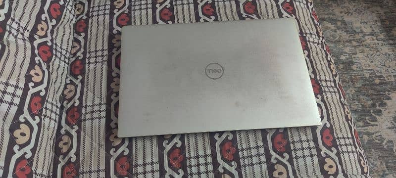 Dell xps13 2021 - 8GB - 256GB + 10TH GEN i5 0