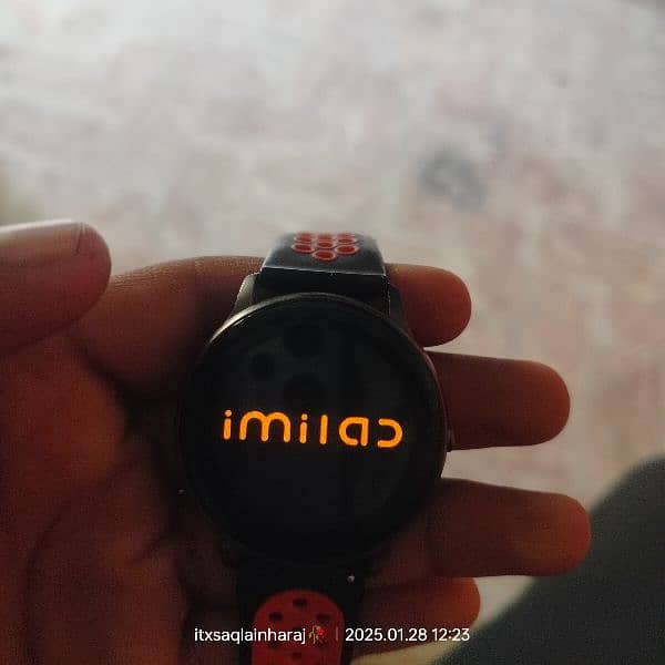 smart watch or Bluetooth handfree urgent for sale ha 8