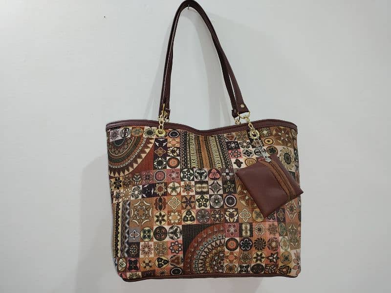 Premium Handbag for sale. 3