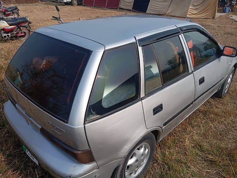 Suzuki Cultus VX 2000 2