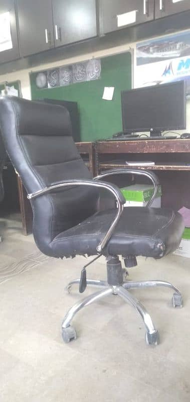 chair used better hain bus 0