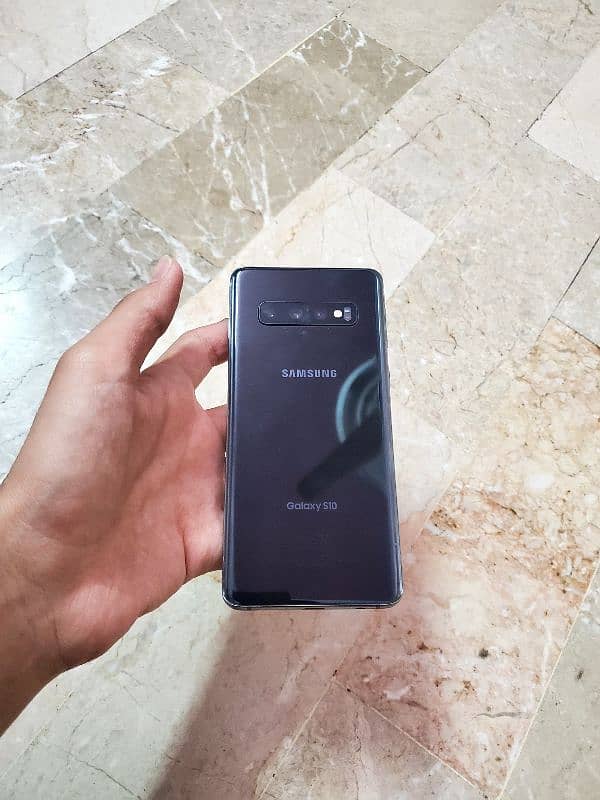 Samsung Galaxy s10 8+8/128 7