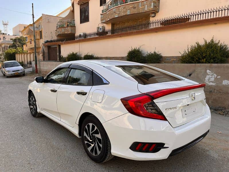 Honda Civic Ug 2017 Brandnew Condition 6